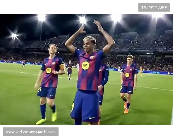 洛佩斯上演帽子戏法助巴萨6比1大胜奥林匹亚科斯豪取关键胜利