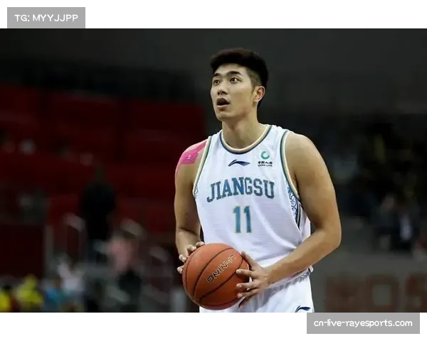 王牌利用内线优势压制太阳,前场篮板成取胜关键 王牌利用内线优势压制太阳,前场篮板成取胜关键