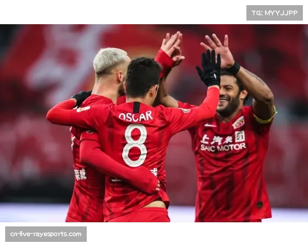 朗斯登顶背后的隐忧:防线伤病潮考验阵容深度 朗斯登顶背后的隐忧:防线伤病潮考验阵容深度